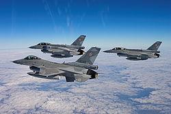 Polish Air Force F-16s, a single-engine multirole fighter aircraft, tags: bistand til - CC BY-SA