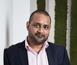 Sanjay Shah - Sanjay Shah born 1970, tags: dubai tilbagebetale 1,7 milliarder - CC BY-SA