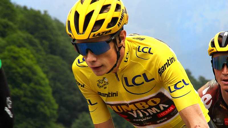 Jonas Vingegaard riding in the 2022 Tour de France, tags: tadej - CC BY-SA