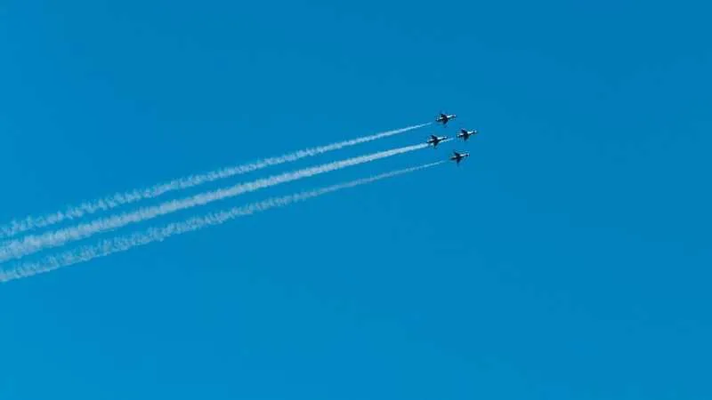 w, tags: luftvåben russiske på - images.unsplash.com