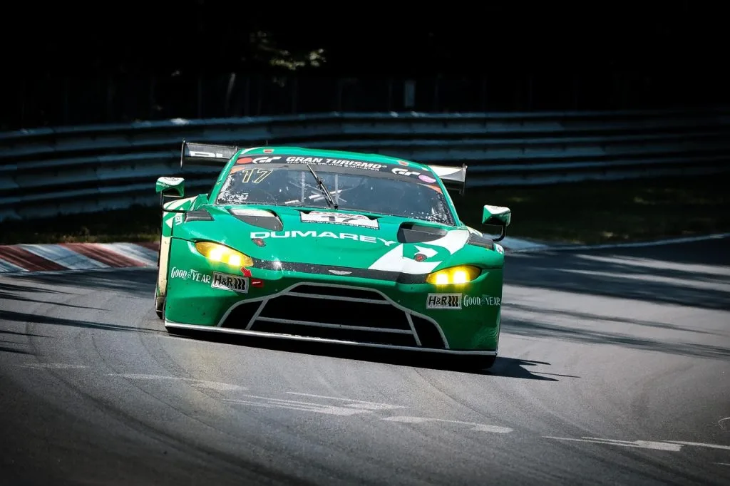Alonso triumferer: Aston Martin-fremgang sikrer bedste kvalifikationsresultat i sæsonen