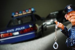 Politiets natdrama i Viby J: Anholdelser og vold mod betjente ryster Aarhus