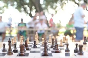 Serbisk grandmester Aleksandar Indjic triumferer ved Baku Open 2025 og bekræfter favoritstatus