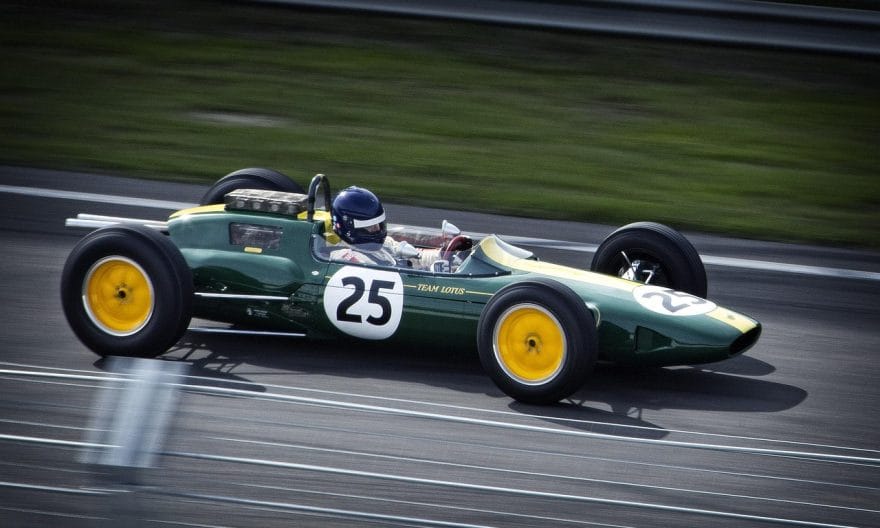 Kørere kæmper om greb i intens træning før Emilia-Romagna Grand Prix i Imola