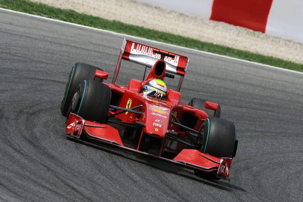 Toto Wolff har fuld tillid til Lewis Hamiltons comeback trods bump på Ferraris vejbane