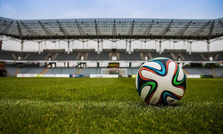 Fodboldfest på Sydbank Park: Dal Hendes afskedshyldest og fejring af superliga-overlevelse