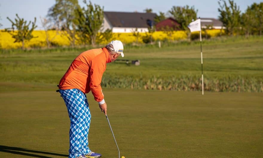 Lucas herbert tager føringen med genbrugsputter ved international series Japan