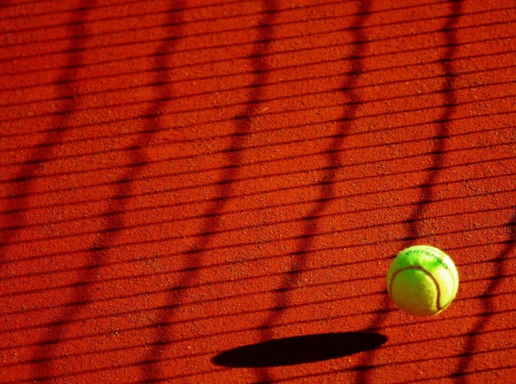 Drama i Rom: Berrettini ude med skade - Ruud avancerer i italiensk tennisopgør