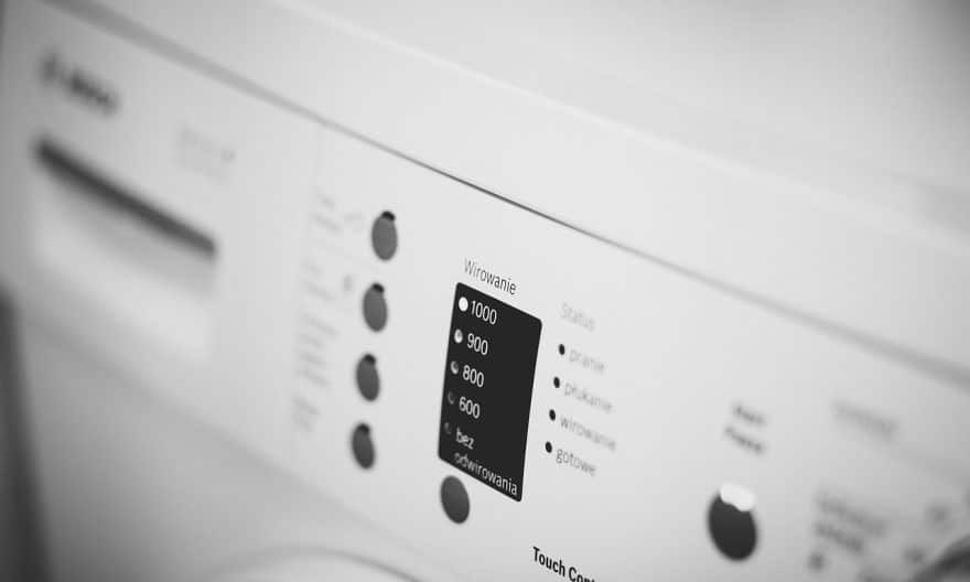 Revolutionerende teknologiske trends: Kunstig intelligens, bæredygtig energi og blockchain fører an i fremtidens innovation