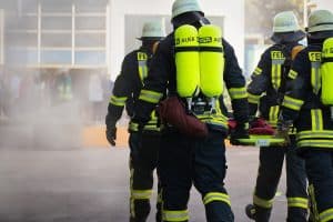El- og hybridbiler har lavere brandrisiko end andre biltyper, viser nye tal fra Beredskabsstyrelsen