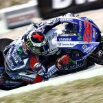 Piastri triumferer i dramatisk spansk Grand Prix, Verstappen straffet efter kollision med Russell