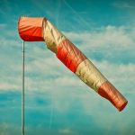 Lagergren fører KLM Open 2025 trods udfordrende vinde og spilstop