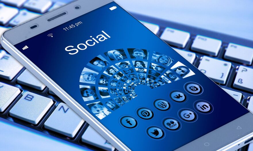 Flere unge lider af psykiske problemer: Sociale medier og pres spiller ind