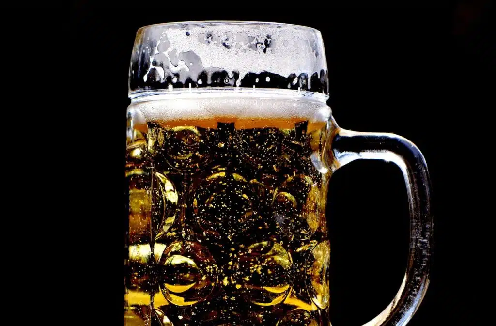 Lyngby Stadion byder på fodboldfest og oktoberfest den 27. september