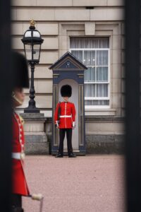 Kongen anerkender 79 modtagere af medaljer ved audiens på Christiansborg Slot