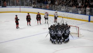 Newhook sikrer Canadiens overtidstriumf og plads i Eastern Conference-finalen